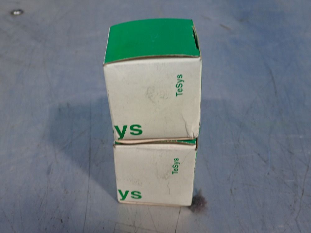 Schneider Electric Telemecanique Auxiliary Contact Block, Qty: 3 - Ladn31