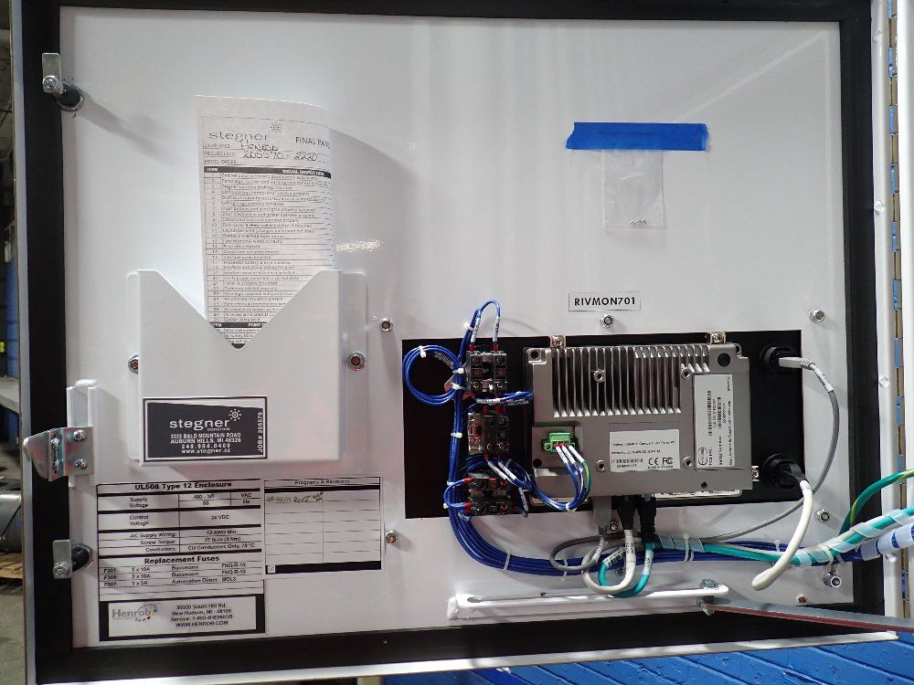 Henrob 7 A Electric Servo Controller