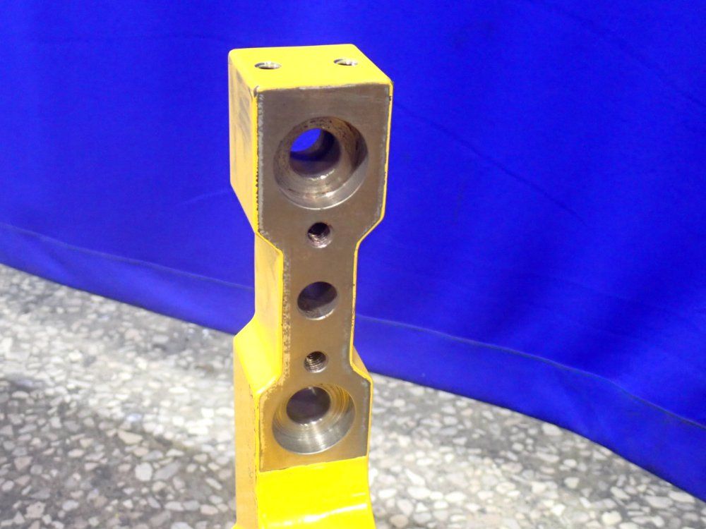 Henrob Riveter Bracket