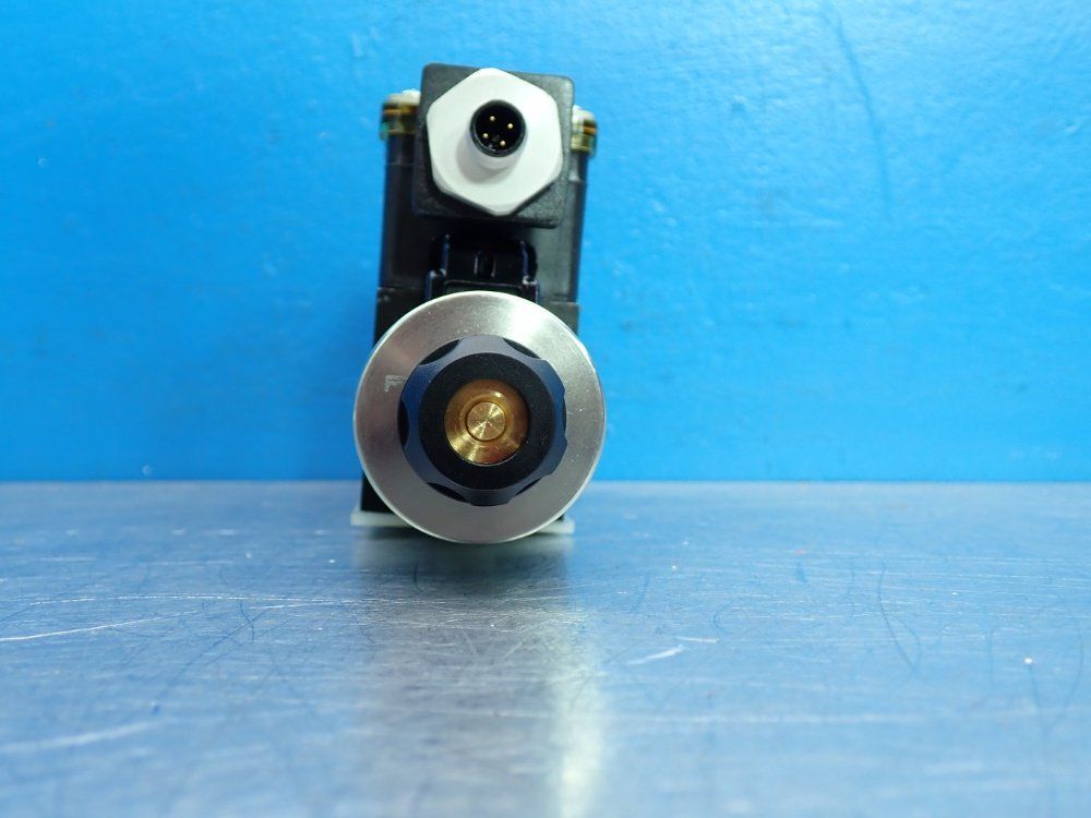 Parker 3000psi Directional Control Valve - D1vw011cnjglj7y