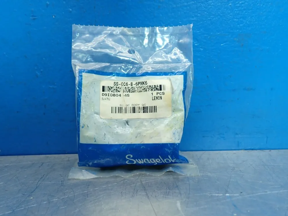 Swagelok Quick Connect Body, 0.5 Cv, 3/8 In. Male Npt - Ss-qc6-b-6pmk6