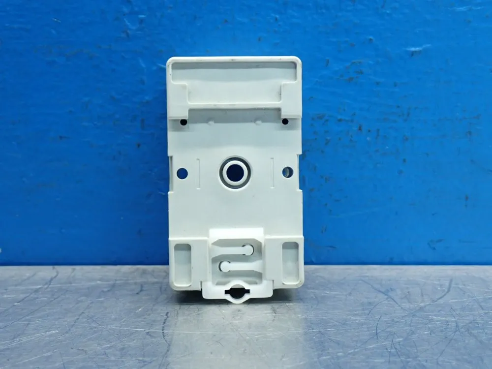 Allen Bradley 300vac Relay Socket 11-pin - 700-hn101