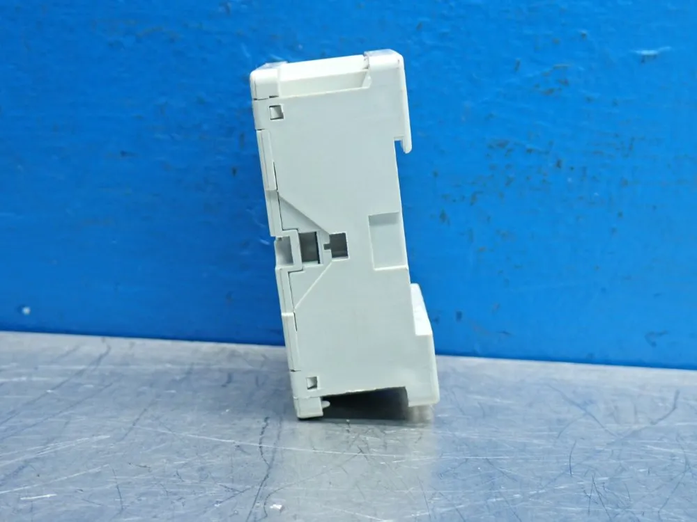 Allen Bradley 300vac Relay Socket 11-pin - 700-hn101