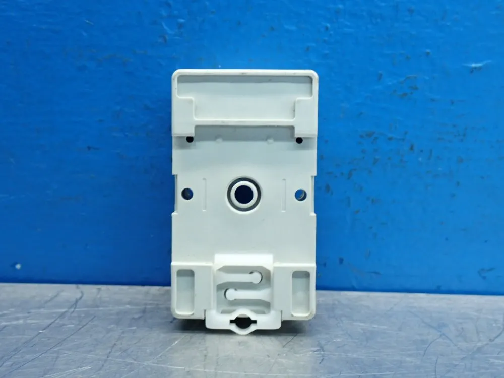 Allen Bradley 300vac Relay Socket 11-pin - 700-hn101