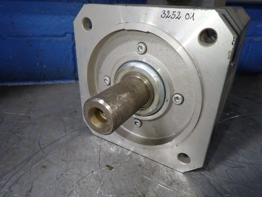 Siemens Servo Motor - 1ft6082-1af71-4eg1