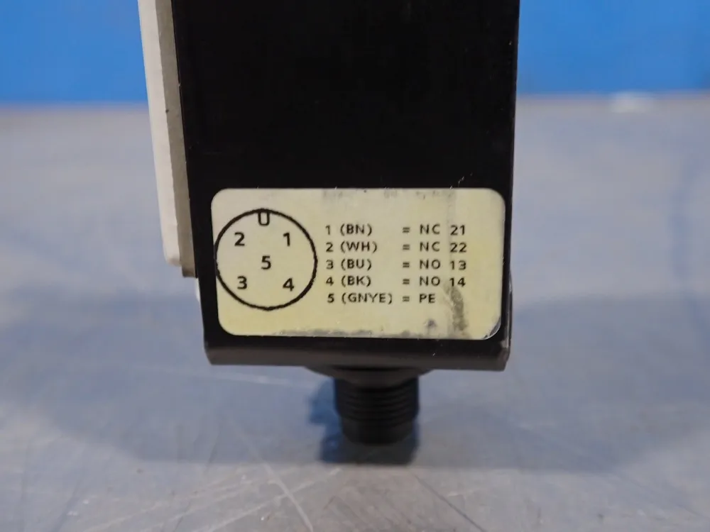 Siemens Limit Switch - 3se2120-1dv00-0ac5