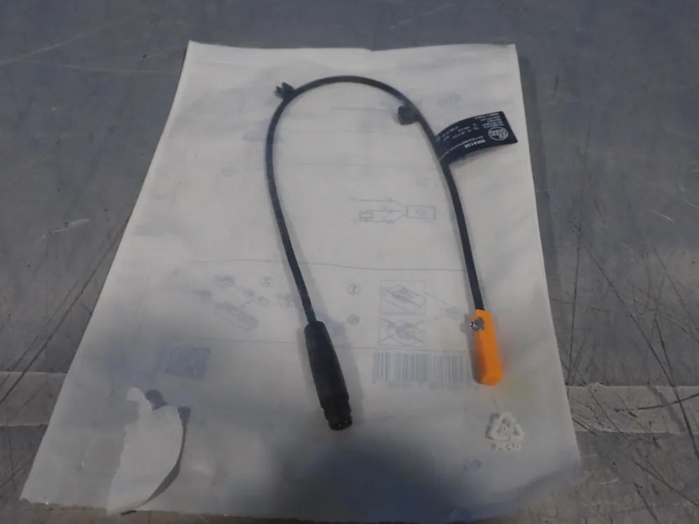 Efector Ifm Cylinder Sensor - Mkt3020bbpkg/a/0,3m/zh/as-mk5138