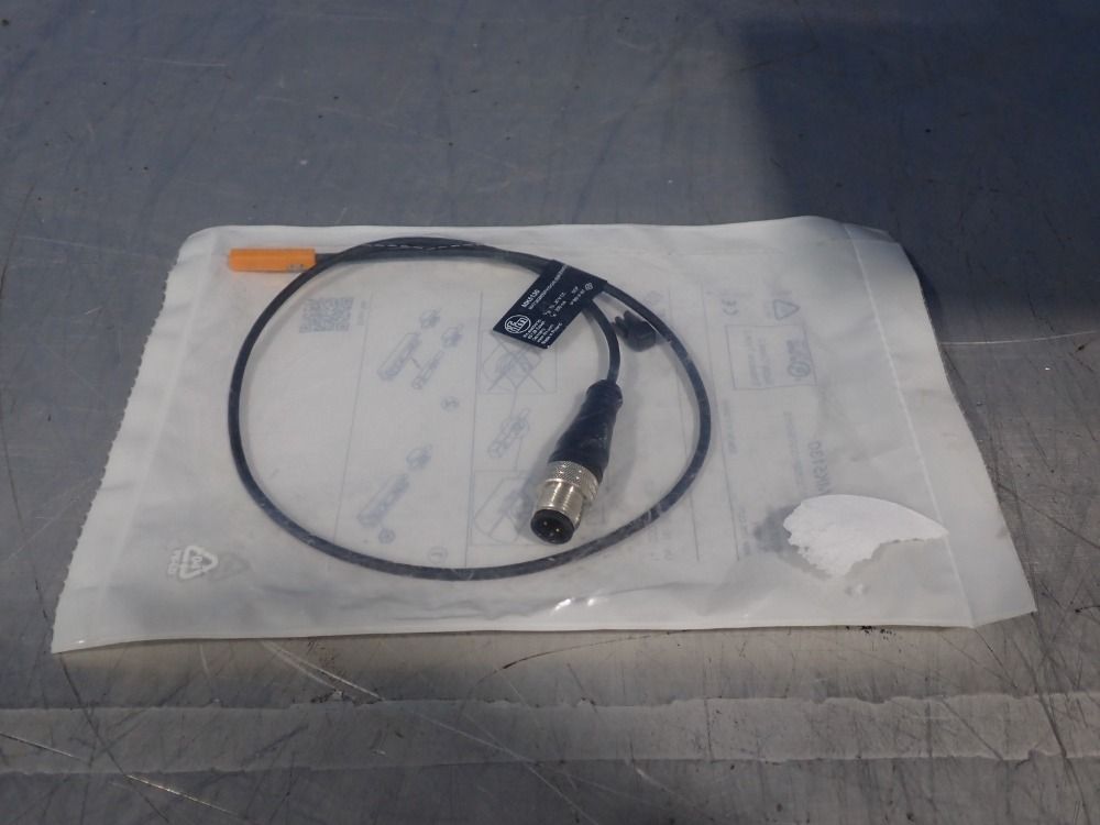 Efector Ifm Cylinder Sensor With Gmr Cell - Mkt3028bbpkg/g/0,5m/zh/us-mk5130