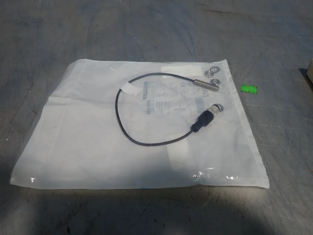 Balluff Inductive Sensor - Bes 516-377-e3-c-s4-pu-00,3