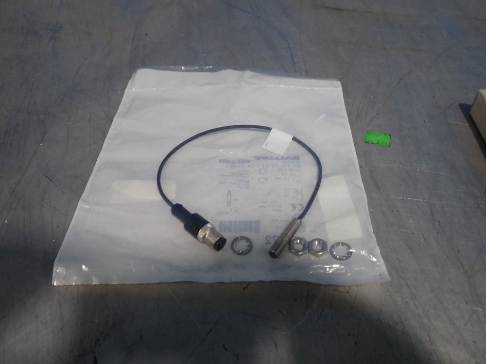 Balluff Inductive Sensor - Bes 516-377-e3-c-s4-pu-00,3