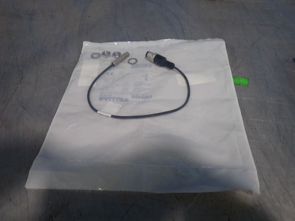 Balluff Inductive Sensor - Bes 516-377-e3-c-s4-pu-00,3