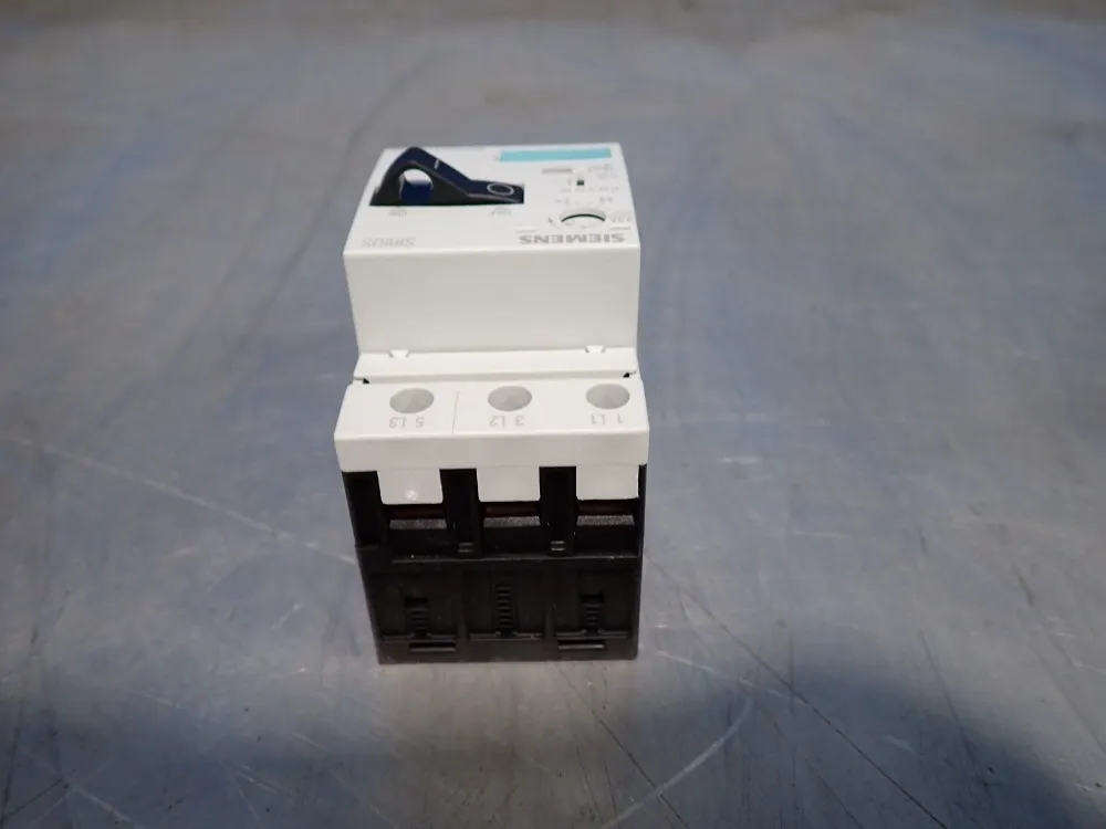 Siemens Circuit Breaker - 3rv1011-1da10