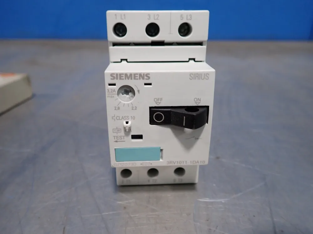 Siemens Circuit Breaker - 3rv1011-1da10
