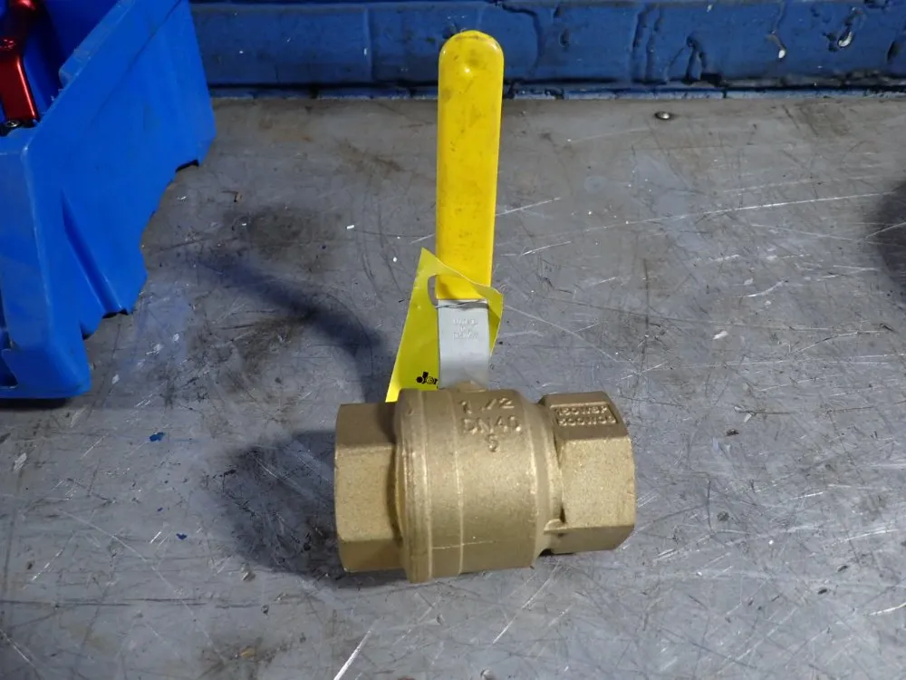 Jomar / Dmic 1 1/2" / 1" Ball Valves
