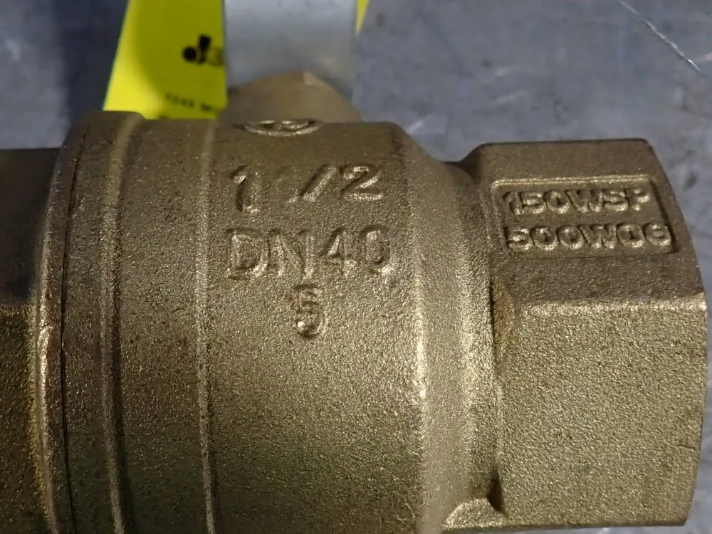 Jomar / Dmic 1 1/2" / 1" Ball Valves