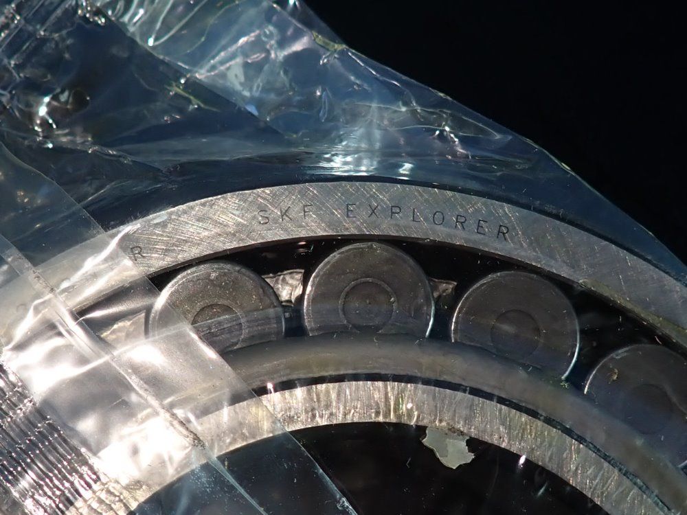 Skf 7" X 1 1/2" Roller Bearing - 22220e