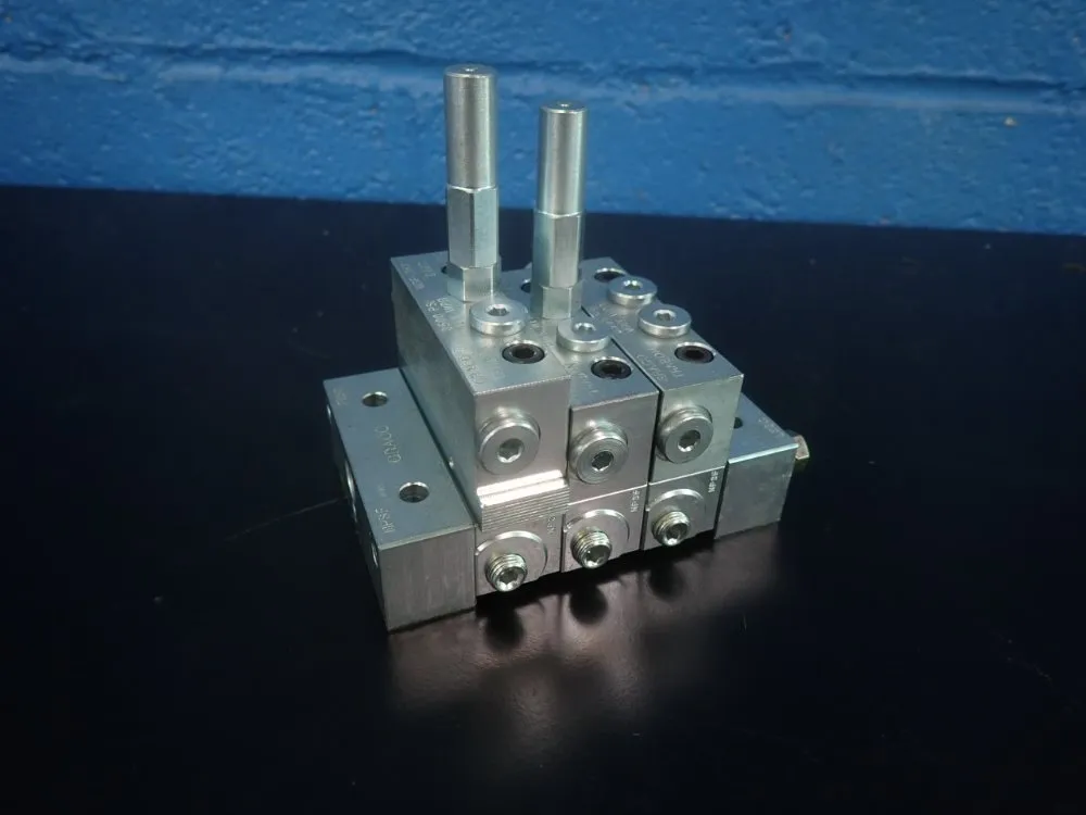Graco Divider Valve Block