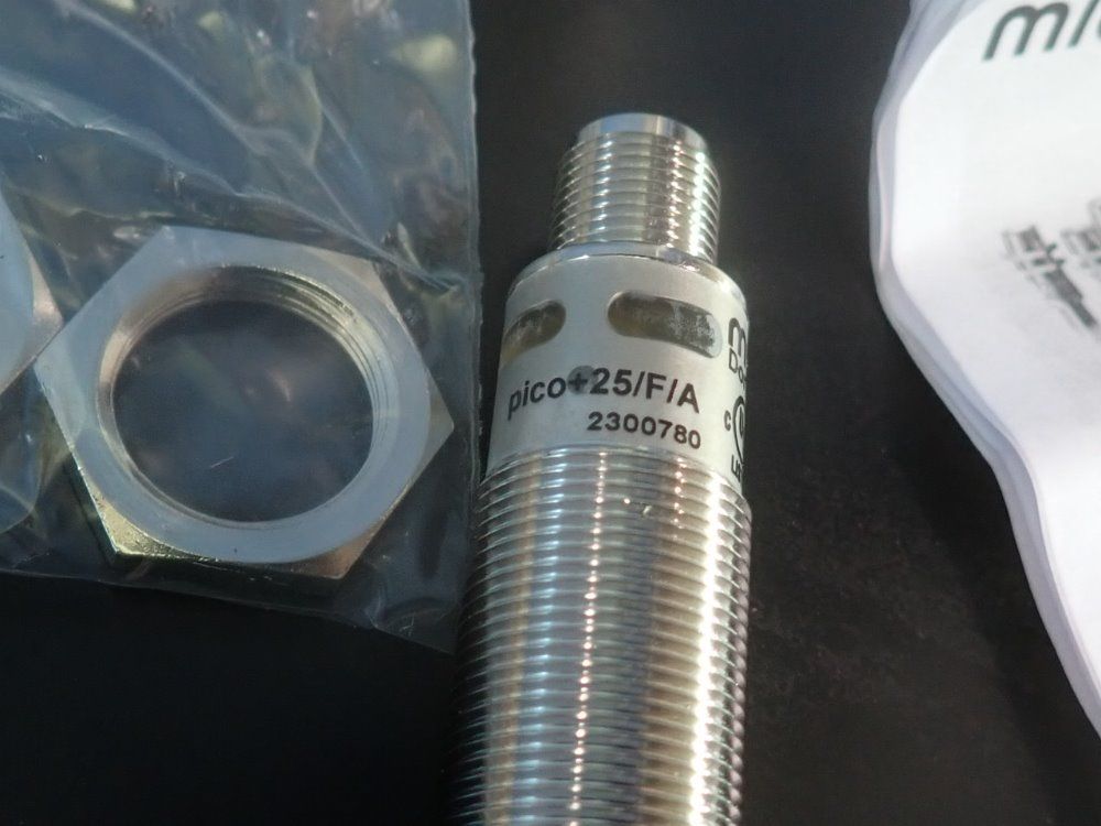 Microsonic Proximity Switch - Pico+25/f/a
