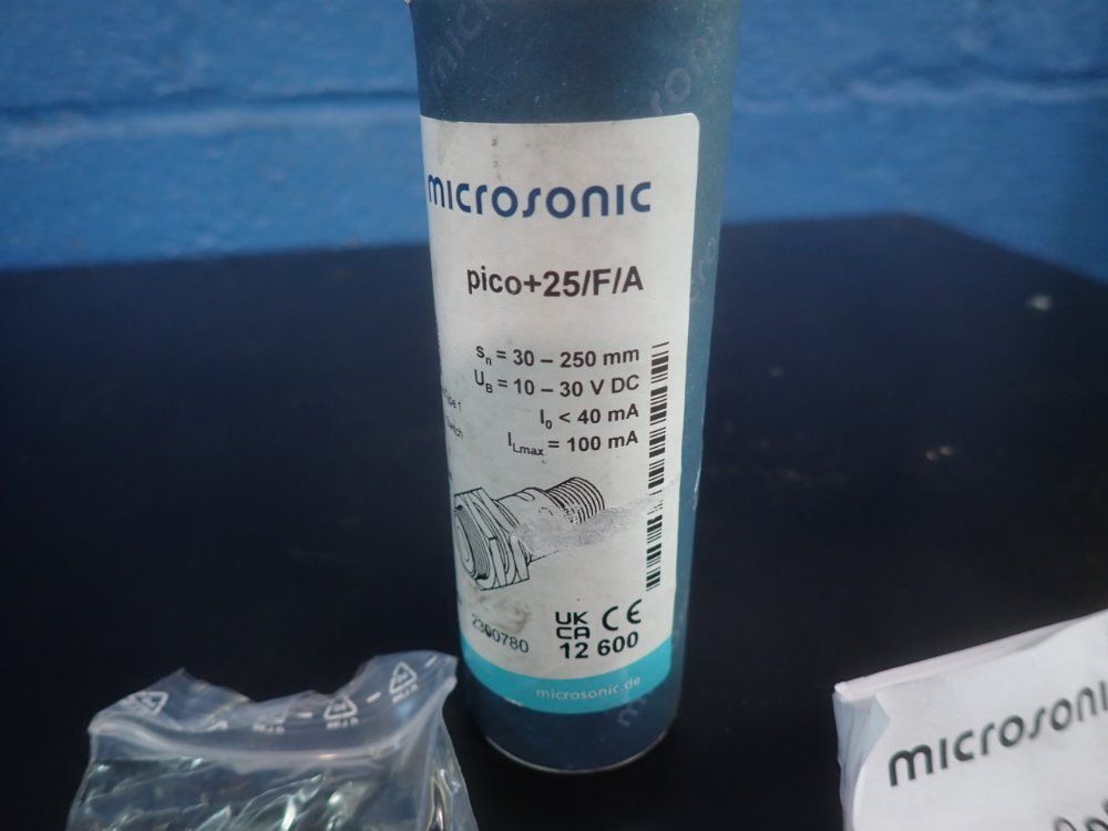 Microsonic Proximity Switch - Pico+25/f/a