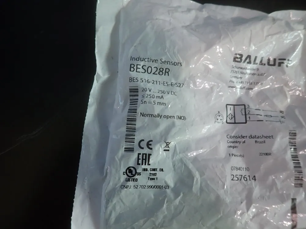 Balluff Inductive Sensor - Bes028r