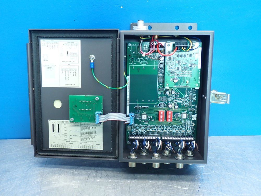 Sti Safety Controller - Mc6dc-5026-cx1