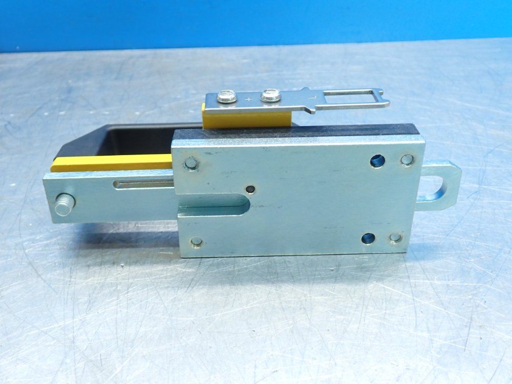 Euchner Safety Bolt Actuator - 096385