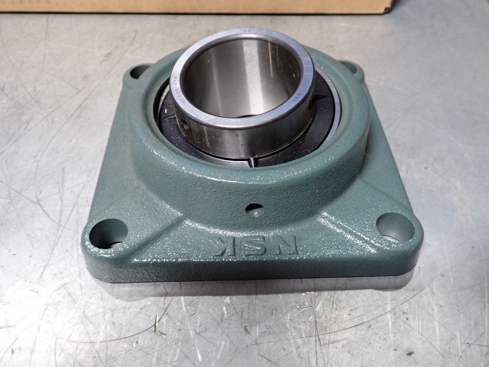 Nsk Bearing - Uc212-206