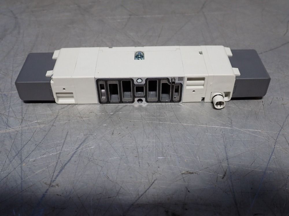 Smc Double Solenoid - Vsrs-4-fjg-d-3vzr