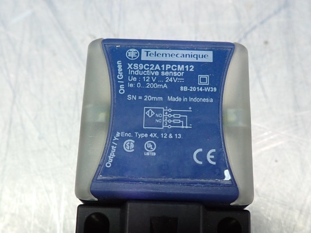 Telemecanique Lot Of 12 Inductive Proximity Switch - Xs9c2a1pcm12