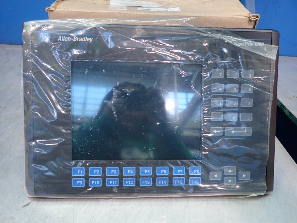 Allen Bradley Control Panel - 2711-k10c20