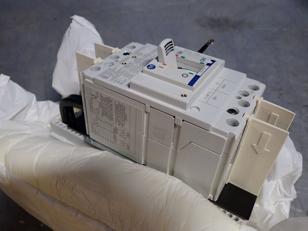 Allen Bradley Circuit Breaker Assembly - 140g-g6c3-c25