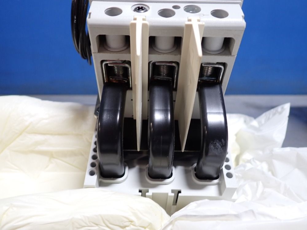 Allen Bradley Circuit Breaker Assembly - 140g-g6c3-c25