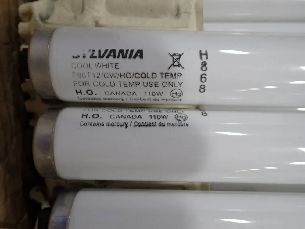 Sylvania 96" F96t12 Fluorscent Lamps