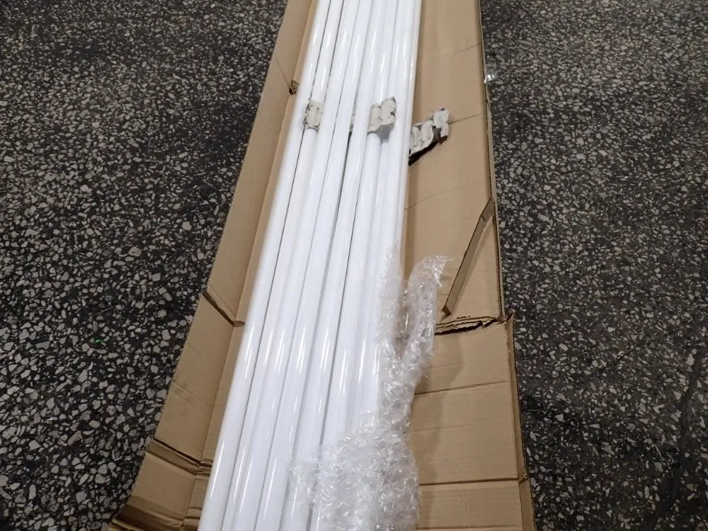 Sylvania 96" F96t12 Fluorscent Lamps