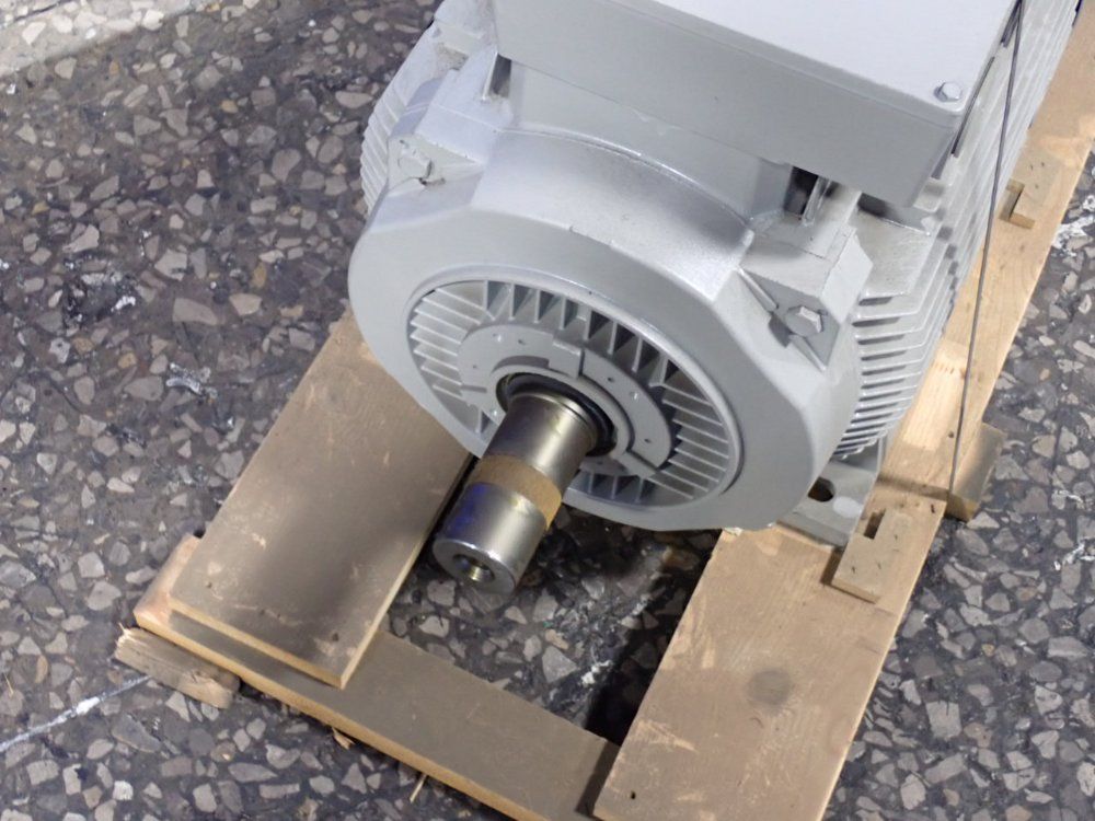 Siemens 42.5 Kw Motor - 1la92072wa90-z