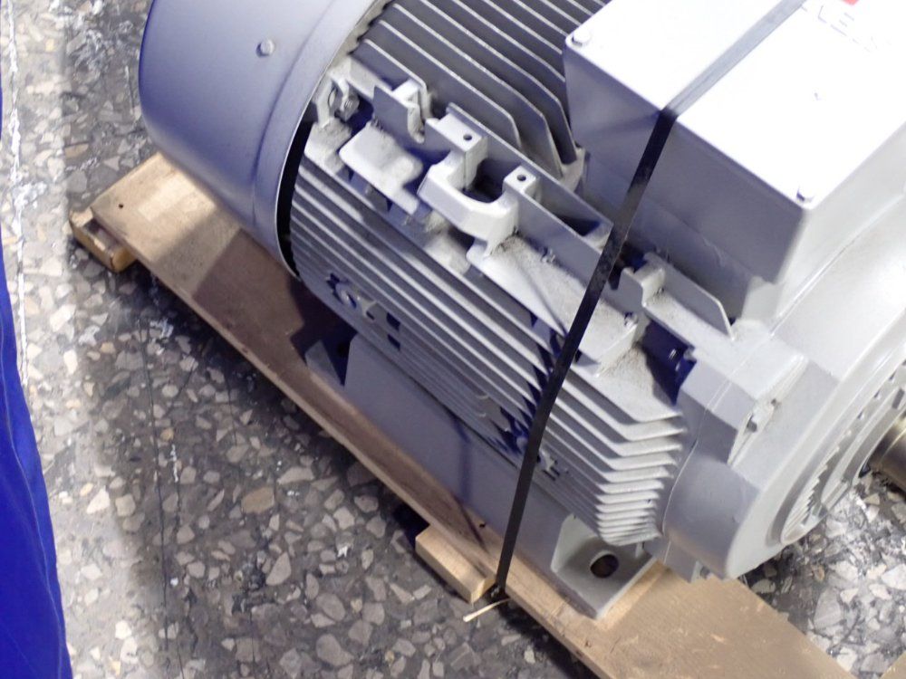 Siemens 42.5 Kw Motor - 1la92072wa90-z