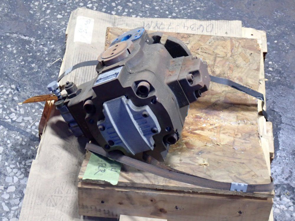 Bosch Hydraulic Pump - 0513800417