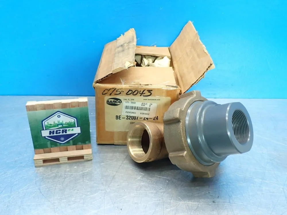 Barco 300psi Water, 200psi Steam 1 1/2" Flange Thickness 90° Ball Swivel Joint Bronze Ball & Nut With Iron Body - Be-32007-24-24