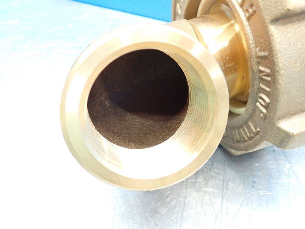 Barco 300psi Water, 200psi Steam 1 1/2" Flange Thickness 90° Ball Swivel Joint Bronze Ball & Nut With Iron Body - Be-32007-24-24