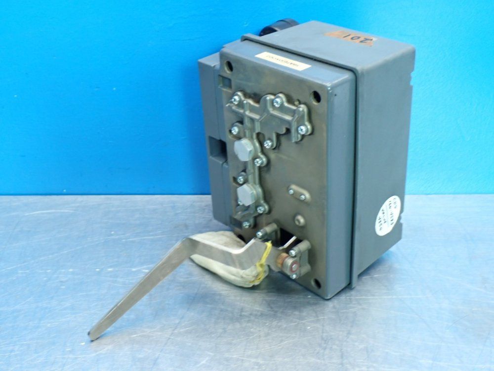 Fisher Series-3600 Valve Positioner - 127806