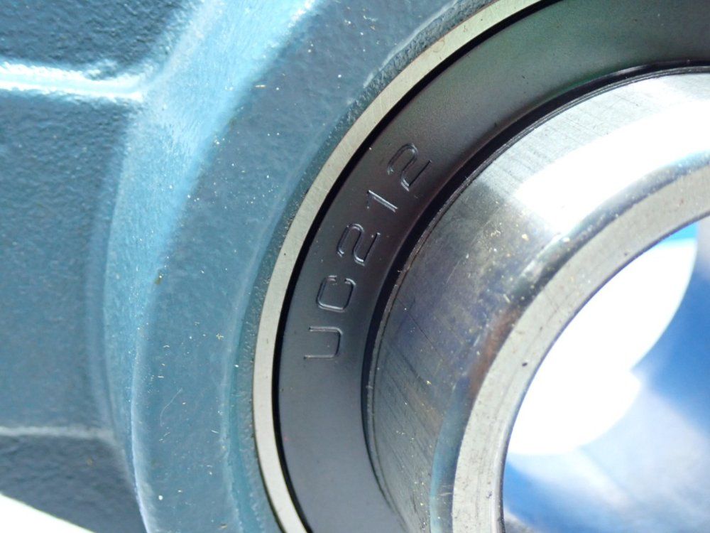 Ami Set Screw Locking 2-bolt Flange - Fl212