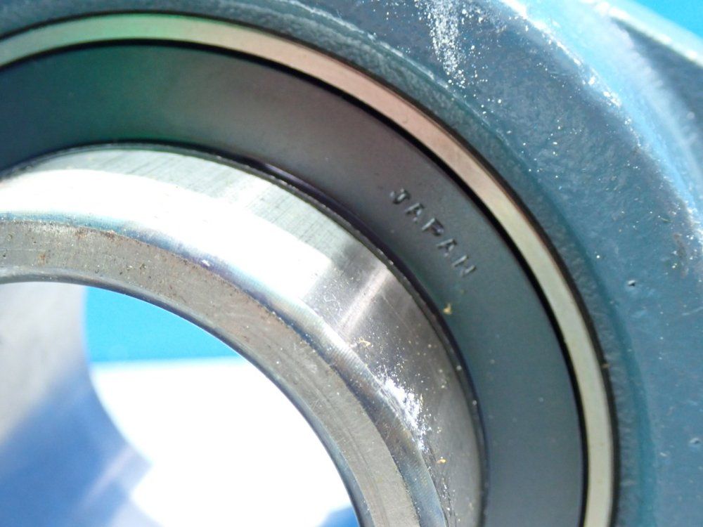 Ami Set Screw Locking 2-bolt Flange - Fl212