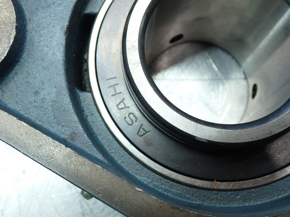 Ami Set Screw Locking 2-bolt Flange - Fl212