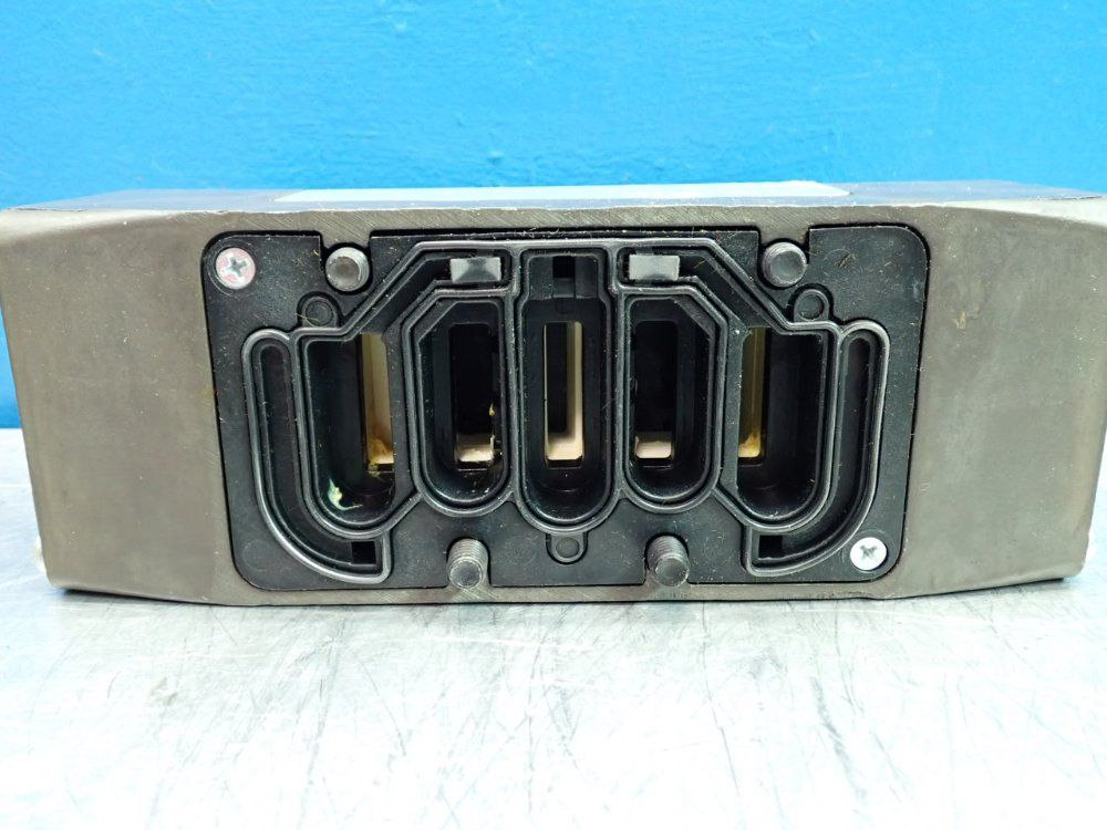 Aventics Pneumatic Directional Valve - R432006339