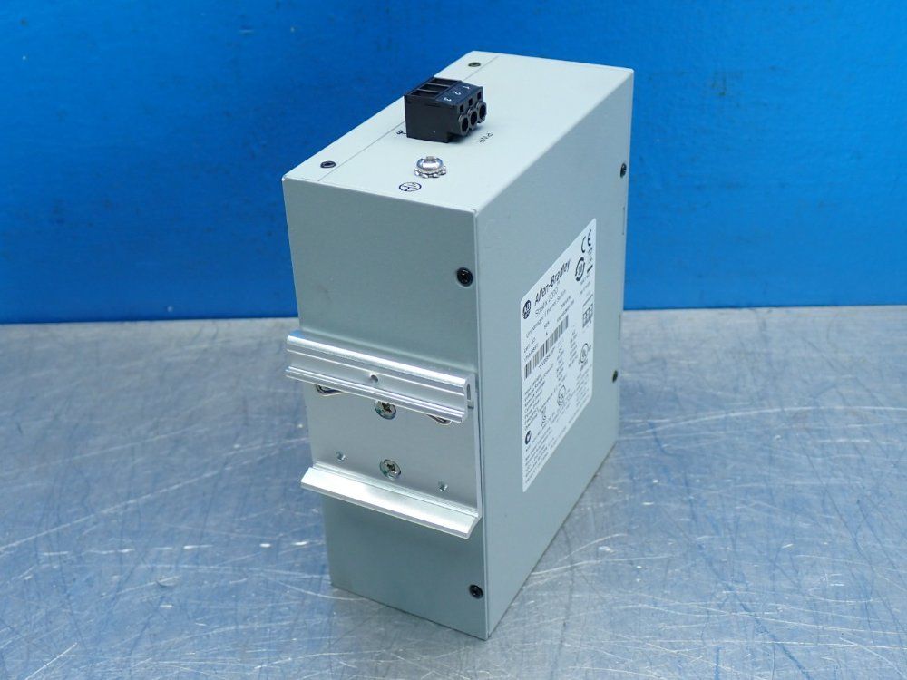 Allen Bradley 8-ports Stratix 2000 Unmanaged Switch - 1783-us8t