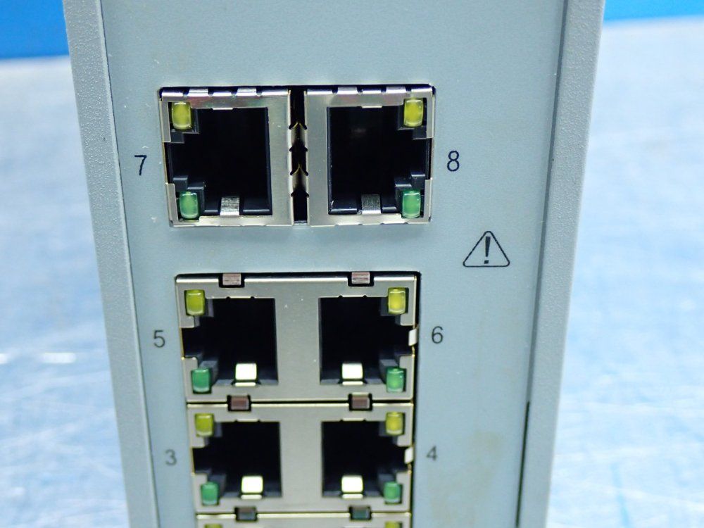 Allen Bradley 8-ports Stratix 2000 Unmanaged Switch - 1783-us8t