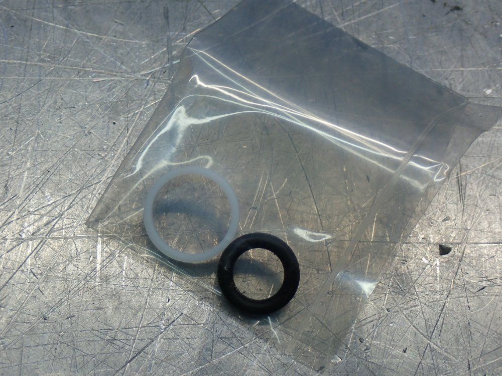 Keyence Digital Positive-pressure Sensor - Gp-m400