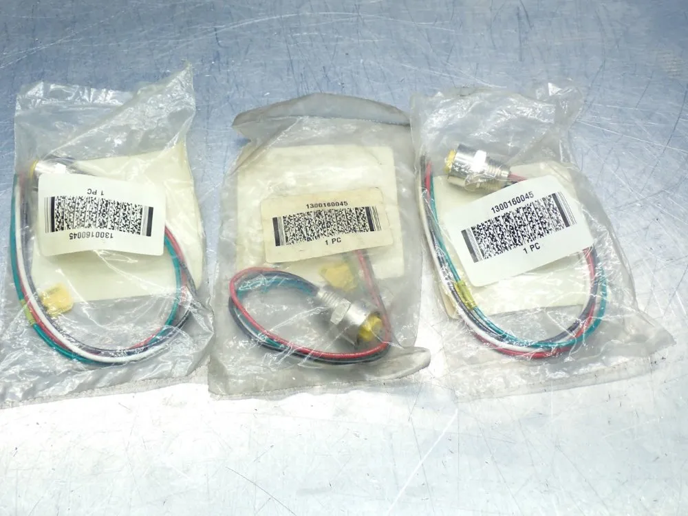 Allen Bradley Mini Receptacle 4-pin - 888n-d4af1-1f