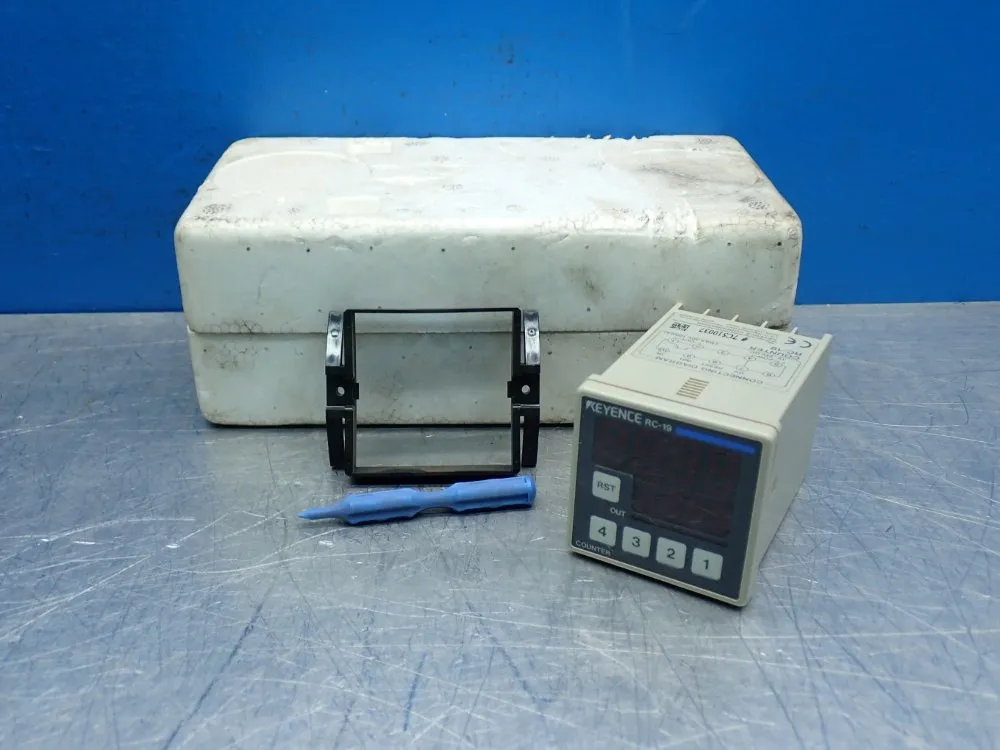 Keyence Lcd Display Electronic Preset Counter - Rc-19