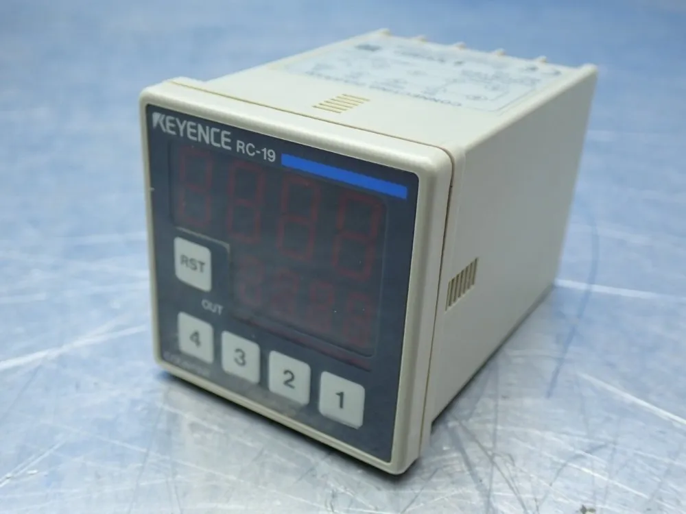 Keyence Lcd Display Electronic Preset Counter - Rc-19